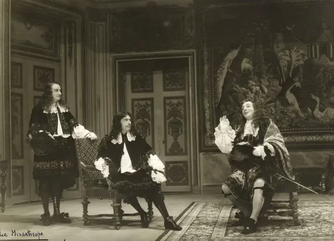 « Le Misanthrope », 1936, mise en scène de Jacques Copeau, avec Jean Debucourt (Philinte), Aimé Clariond (Alceste), Pierre Bertin (Oronte)