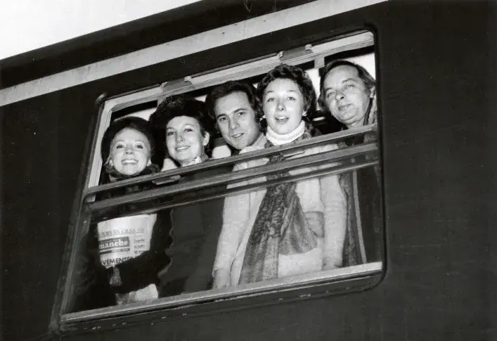 Tournée en France, 1971. Micheline Boudet, Geneviève Casile, Jacques Toja, Paule Noëlle, Jean-Paul Roussillon (photographie La vie du rail)