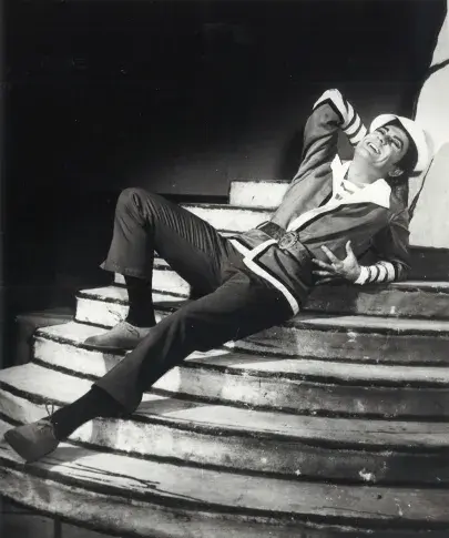« Les Fourberies de Scapin », 1956, mise en scène de Jacques Charon, avec Robert Hirsch (Scapin)