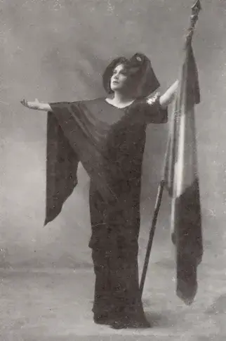 Marguerite Carré chantant la Marseillaise