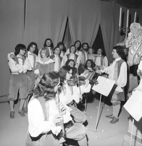 Musiciens. L’orchestre du "Bourgeois gentilhomme", mise en scène de Jean-Louis Barrault, 1973