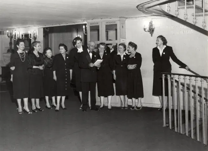 Ouvreur et ouvreuses, 1958