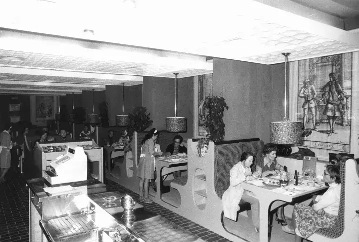 La cafétéria de la Comédie-Française, après 1976