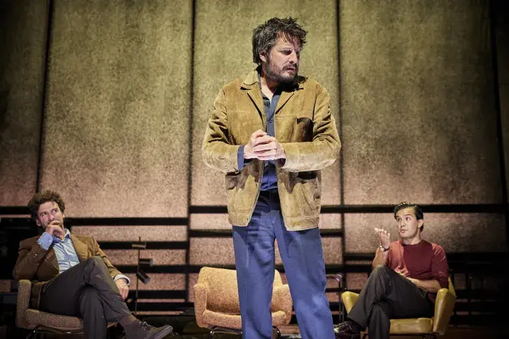 Photo du spectacle Contre (saison 2025-2026) avec Sébastien Pouderoux, Nicolas Chupin, Jordan Rezgui