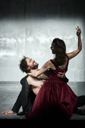 Photo du spectacle Penthésilée (saison 2025-2026) avec Sébastien Pouderoux, Suliane Brahim
