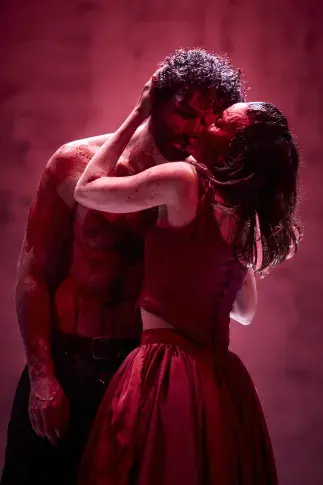 Photo du spectacle Penthésilée (saison 2025-2026) avec Sébastien Pouderoux, Suliane Brahim