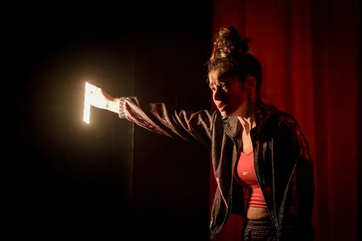 Photo du spectacle Bestioles (saison 2025-2026) avec Léa Lopez