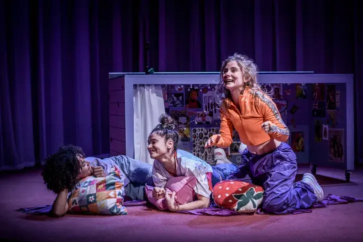 Photo du spectacle Bestioles (saison 2025-2026) avec Mélissa Polonie, Léa Lopez, Marie Oppert