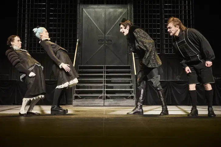 Photo du spectacle Bourgeois gentilhomme (saison 2025-2026) avec Véronique Vella, Morgane Real, Baptiste Chabauty, Alexandre Pavlof